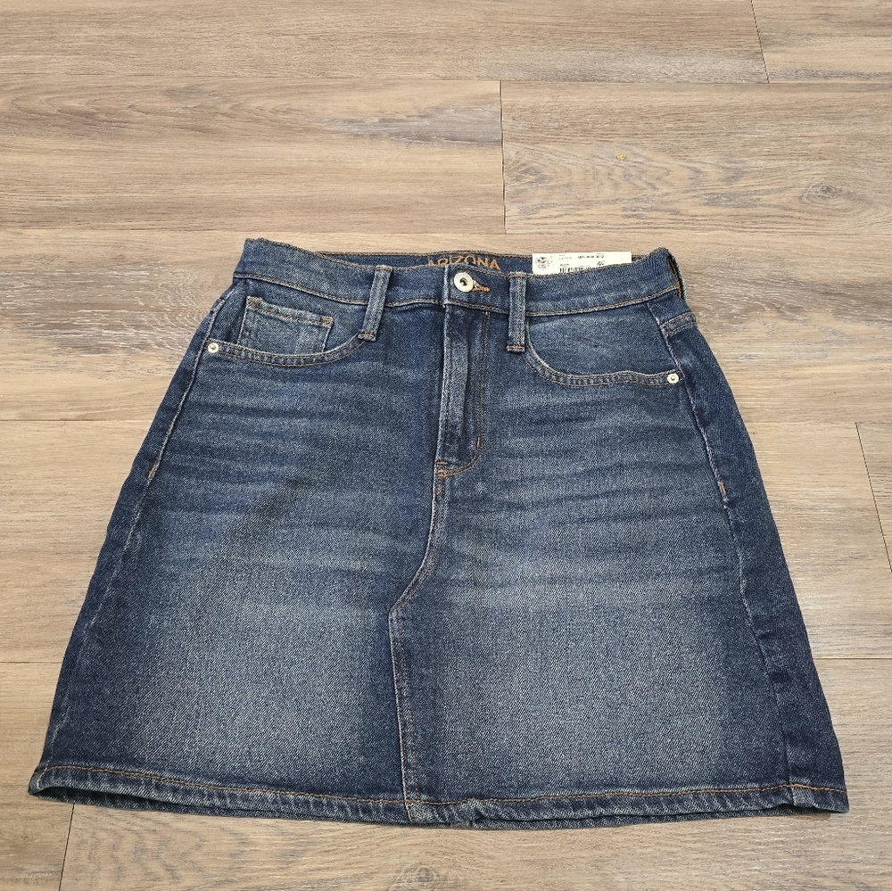 Arizona Skirt New With‎ Tags